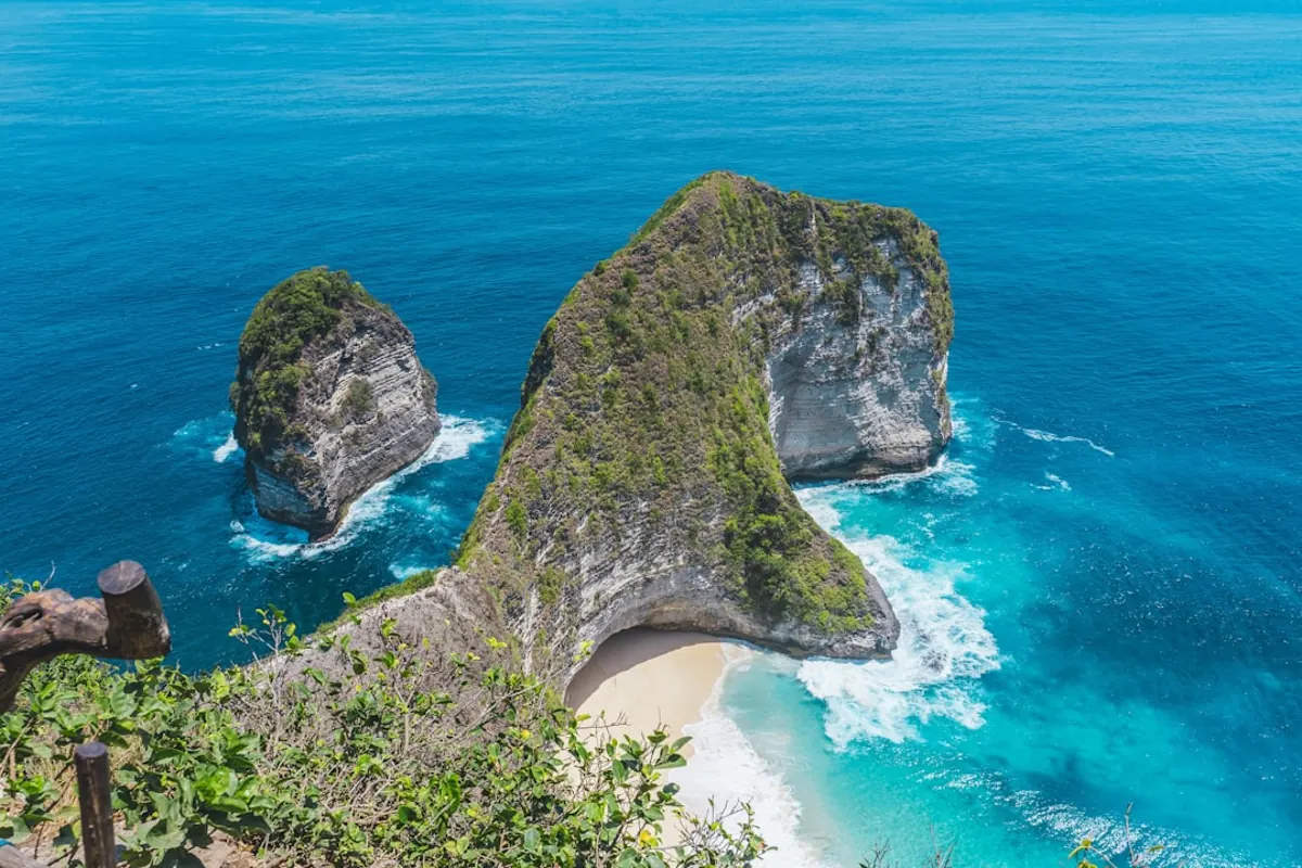 Best dive regions in Indonesia for liveaboard trips